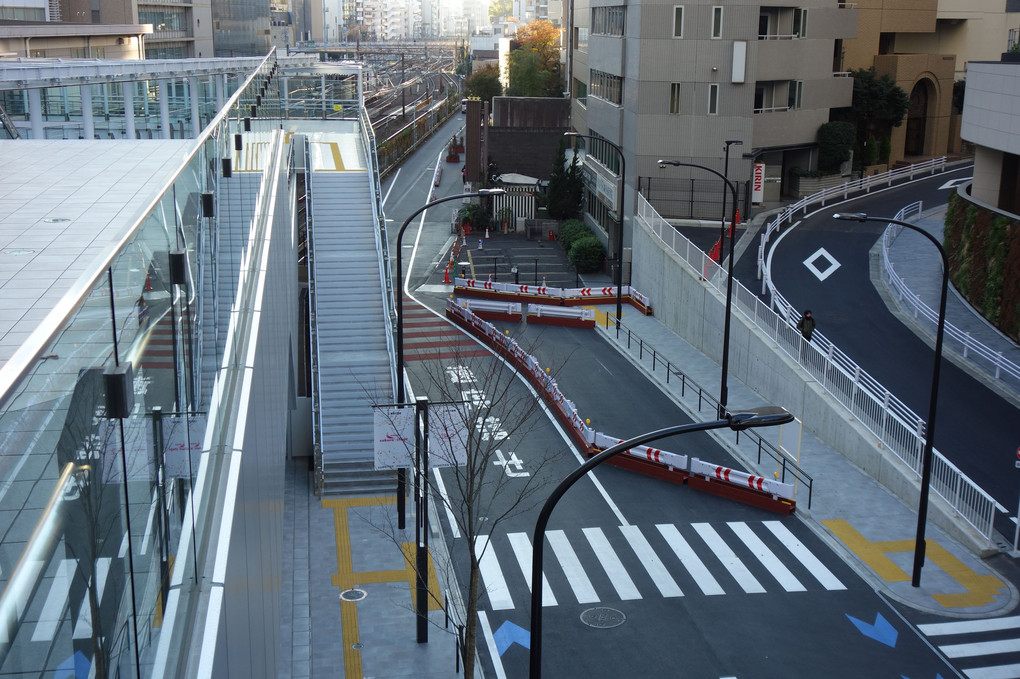 SHIBUYA SAKURA STAGEの階段とエスカレーターたち
