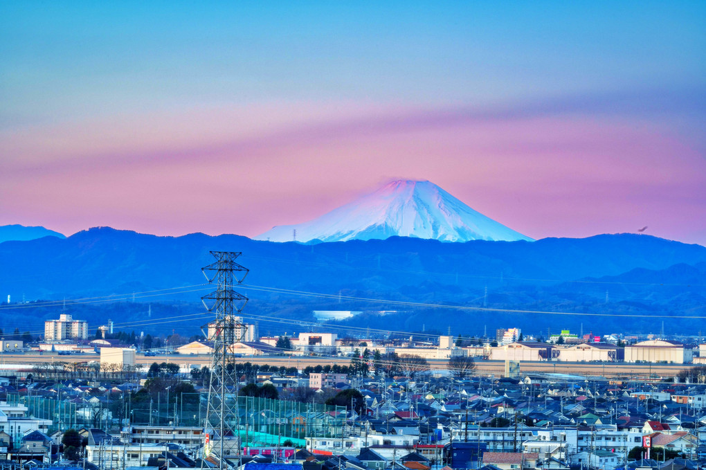 東京（武蔵村山市）で眺める朝焼けの富士山