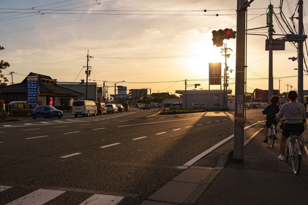 姫路市飾磨区の街並みと工場風景