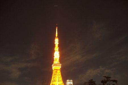 ISS、東京タワー上空通過中