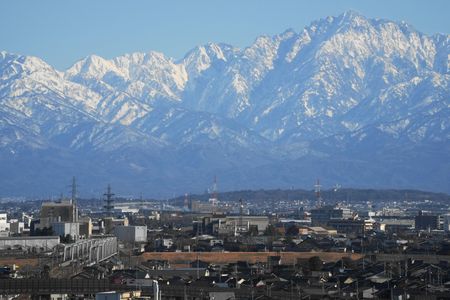 剱岳・立山連峰と富山の街