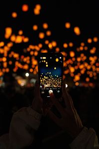 見上げてごらん