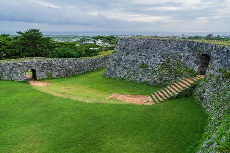 沖縄の世界遺産巡り。。その②。。座喜味城址。