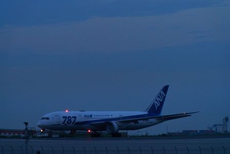 787メンテナンス中
