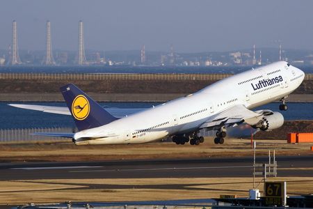 D-ABYR Lufthansa Boeing 747-830
