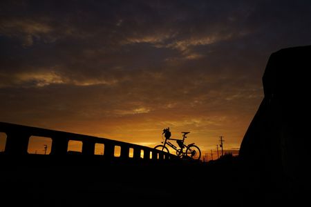 橋の夕焼け 927