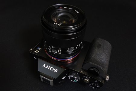 Carl Zeiss Loxia 2/50 with α7S