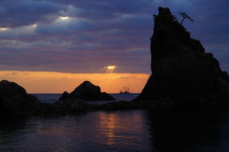 浄土ヶ浜の夜明け