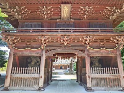 「弘法寺」の立派な山門を、カシャッです。
