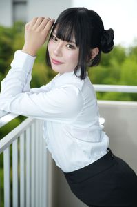 真昼のベランダで打ち解け心許したら。