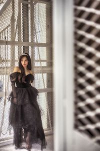 誰も気づかない籠の中で、私は咲いていた