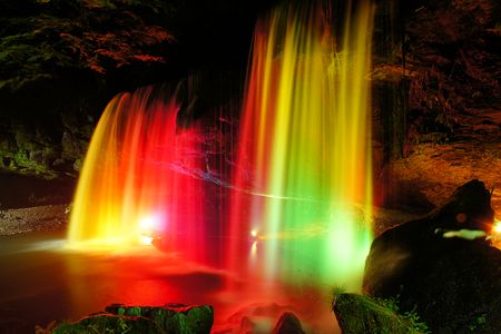 ＊。・虹の滝・。＊