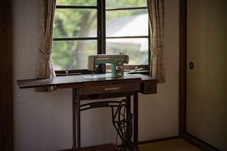 ミシンのある室内