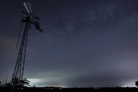 夜空を見上げて