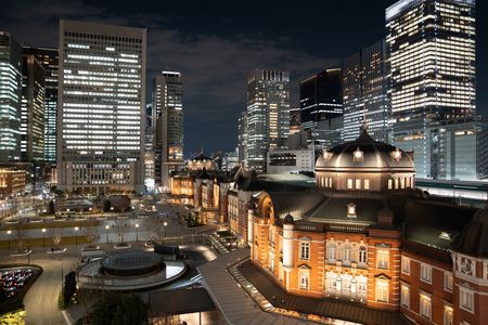 東京駅の夜