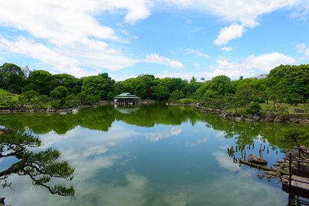 五月晴れの日本庭園