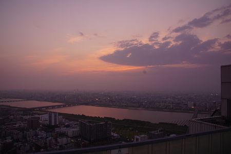 α cafe 体験会　大阪の夜景