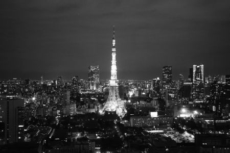 東京タワー　白黒