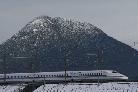 冠雪の近江富士