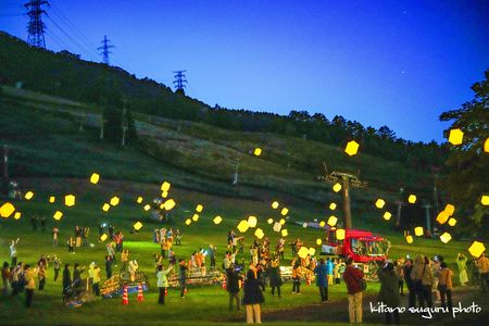 2025苗場スキー場ランタン祭り