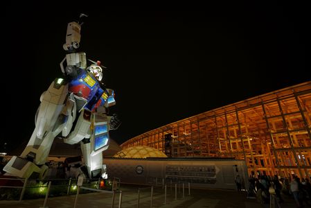 ガンダムと大屋根リング