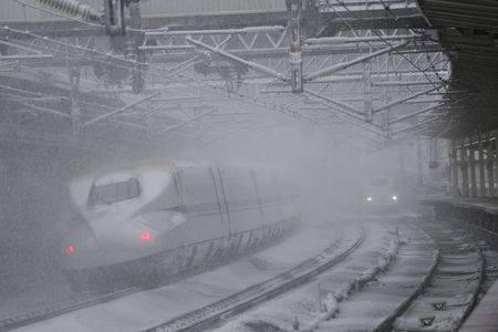 大雪の米原駅