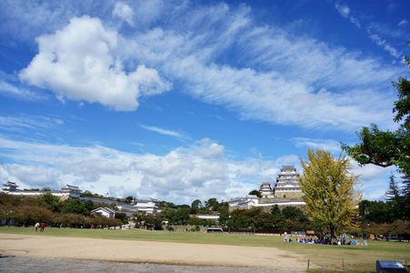 秋晴れの姫路城