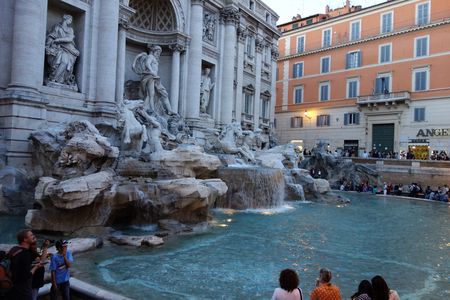 トレヴィの泉