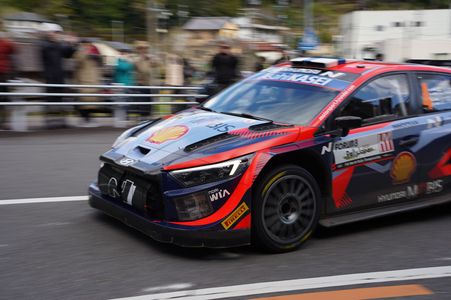 WRC　ジャパン　2023　リエゾンで応援
