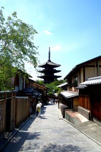 京都　清水　八坂の塔の夏