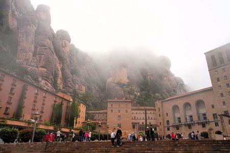 4泊5日でローマからバルセロナへ【モンセラートに】
