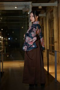 ””　♬　町のみんなが振り返る　青い夜風を振り返る　君と僕とを振り返る　””