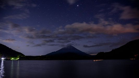 夜の富士山