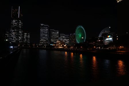 横浜の夜。