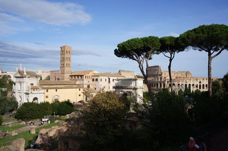 ローマの松とコロッセオ