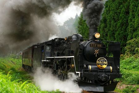 【2枚あります】「祈る秋 汽笛届ける 多賀の杜」　2025/10/19 磐越西線