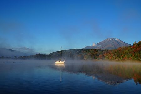 秋朝のけあらし