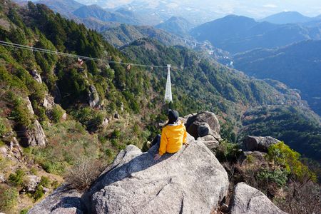 晩秋の御在所岳
