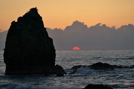 雲の前に夕日？？