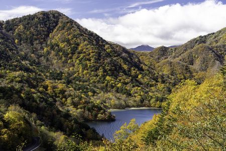 紅葉に染まる日光