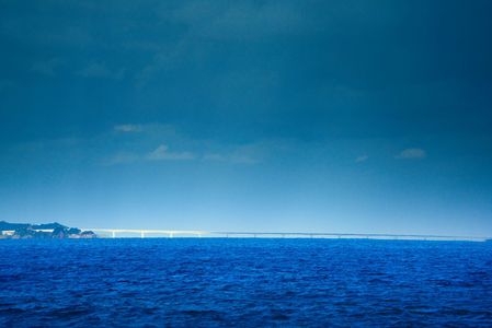 古宇利大橋：R58大宜味村津波駐車場から