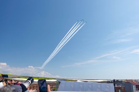 ブルーインパルス、見参