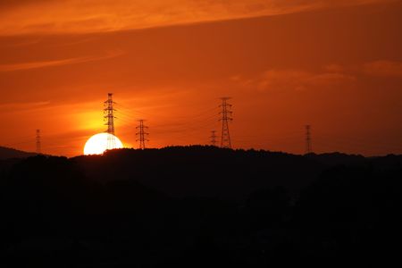 鉄塔と太陽