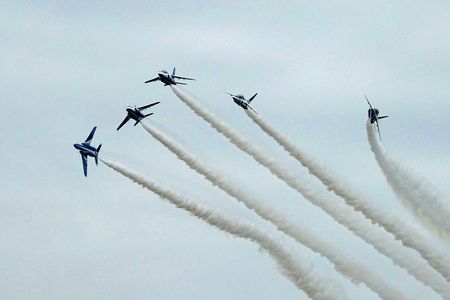 優雅に，勇壮に