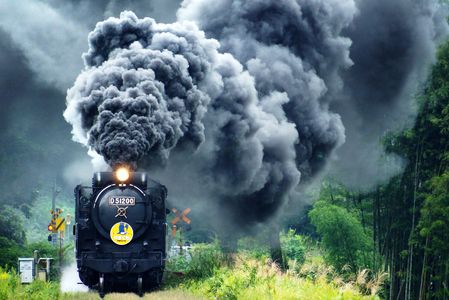 御礼 マンスリーフォトコン第1位GOLD“爆煙の響き”