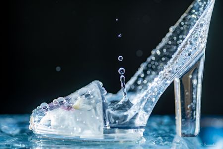 ガラスの靴（WaterDrop）
