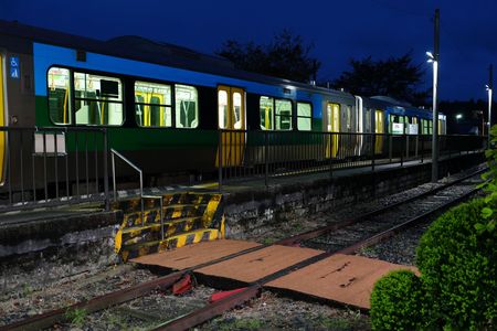 始発前の上総亀山駅
