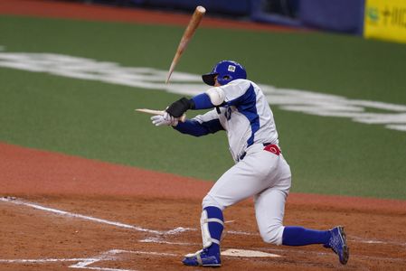 折れたバットでタイムリー