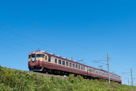 青空の下を行く