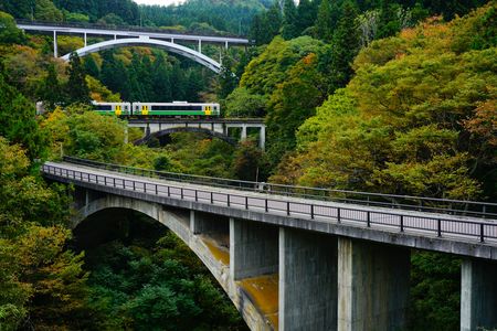 只見線と宮下アーチ3橋（兄）弟